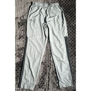 Under Armor Track Pants Mens L Gray‎ Loose Fit Windbreaker Mesh Lined 30x33 EUC